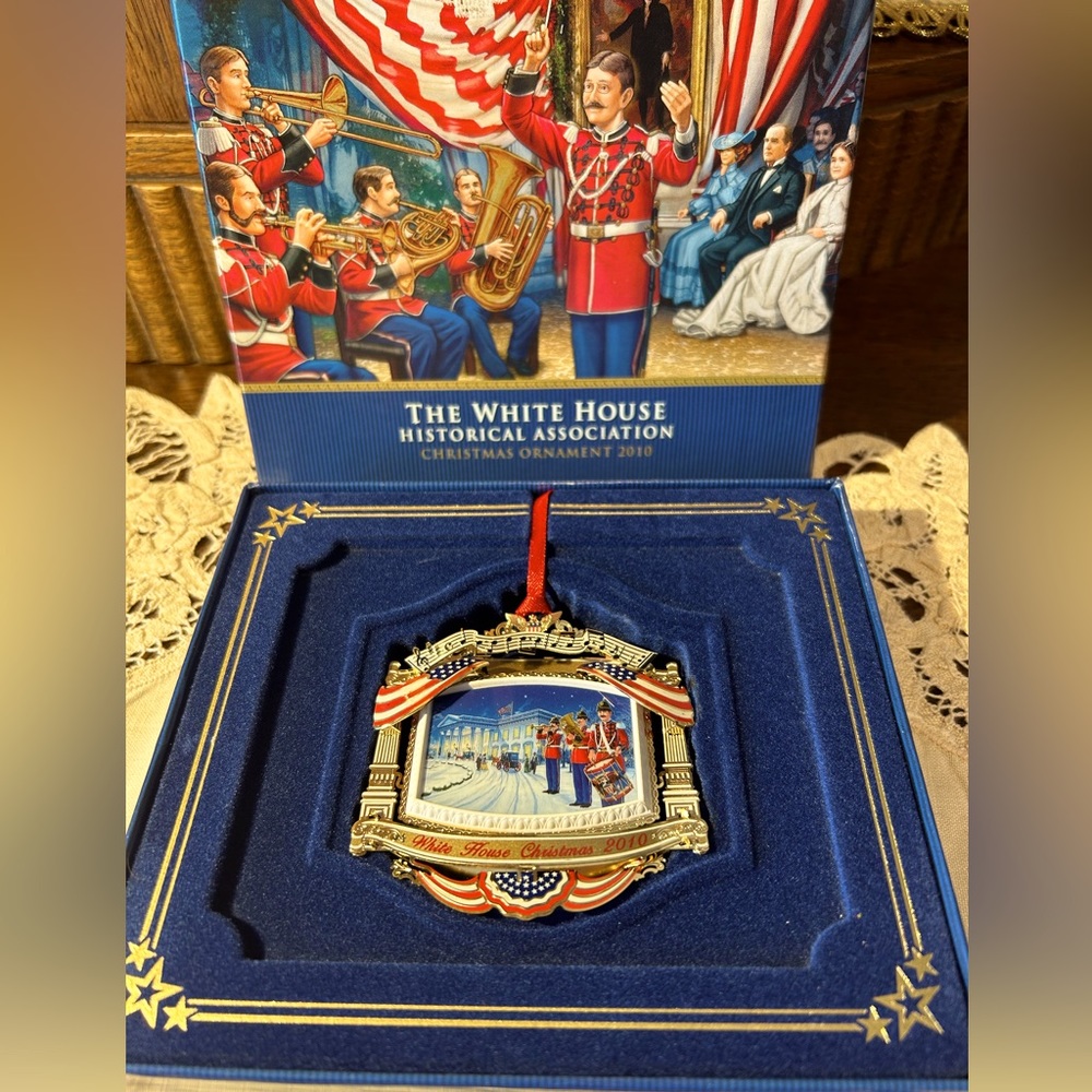 2010 White House Ornament